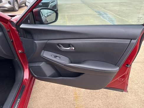 Certified 2024 Nissan Sentra SV image 25