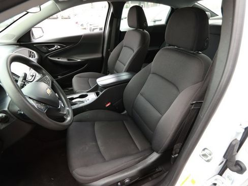 Used 2024 Chevrolet Malibu LT image 24