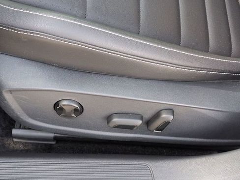 Used 2024 Volkswagen Jetta SE image 16