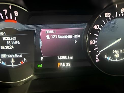 Used 2017 Lincoln MKX Reserve FWD image 18