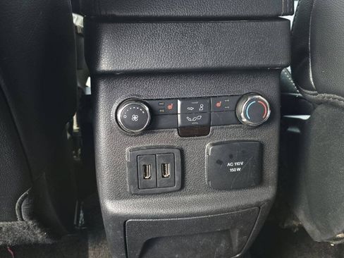 Used 2017 Ford Explorer Limited w/ Equipment Group 301A AWD/4WD image 21