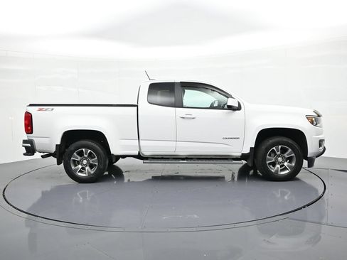 Used 2016 Chevrolet Colorado Z71 AWD/4WD image 5