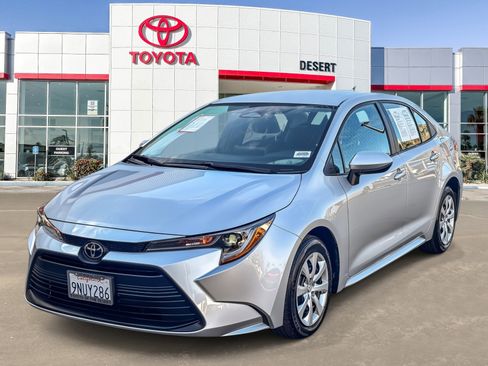 Certified 2025 Toyota Corolla LE image 3