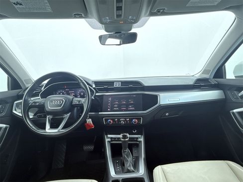 Used 2020 Audi Q3 2.0T Premium image 19