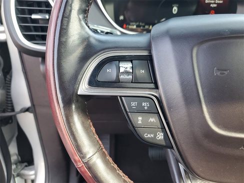 Used 2019 Lincoln Nautilus Black Label image 27