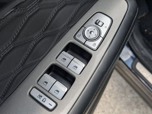 Used 2022 Hyundai Palisade Calligraphy image 11