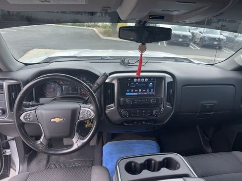 Used 2018 Chevrolet Silverado 1500 LT image 14