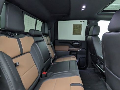 Used 2021 Chevrolet Silverado 3500 High Country image 38