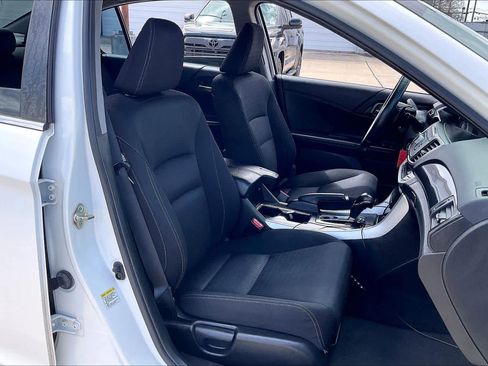 Used 2015 Honda Accord Sport image 9