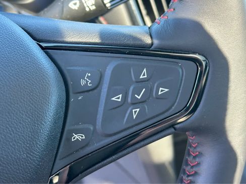Used 2022 Chevrolet Equinox RS w/ RS Leather Package FWD image 25