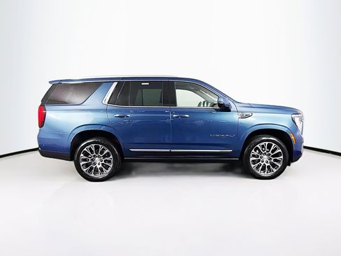 Used 2025 GMC Yukon Denali w/ Denali Reserve Package image 9