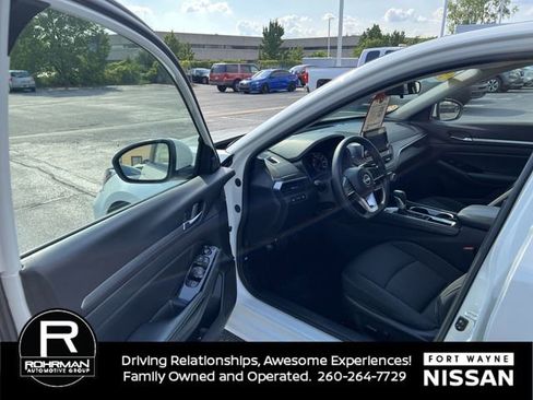 Certified 2023 Nissan Altima 2.5 SV image 10