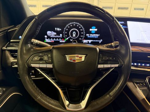 Used 2023 Cadillac Escalade ESV Sport AWD/4WD image 16