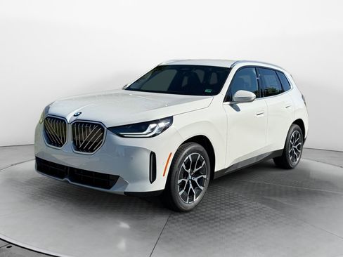 Used 2026 BMW X3 xDrive30i w/ Convenience Package AWD/4WD image 3