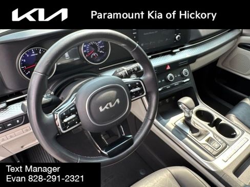 Used 2024 Kia Carnival LX FWD image 26