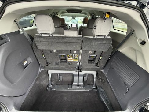 Used 2021 Toyota Sienna LE image 30