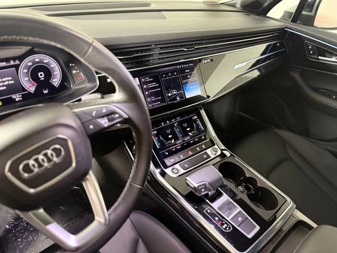 Used 2025 Audi Q7 3.0T Premium Plus AWD/4WD image 17