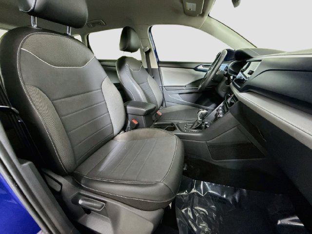 Used 2023 Volkswagen Taos SE FWD image 28