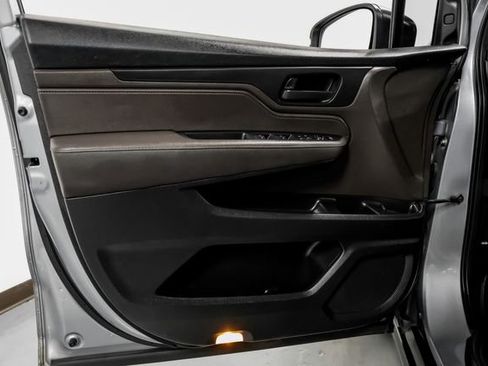 Used 2019 Honda Odyssey EX image 41