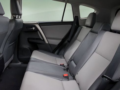 Used 2014 Toyota RAV4 Limited FWD image 21