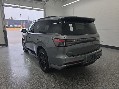 New 2026 INFINITI QX80 4WD image 3