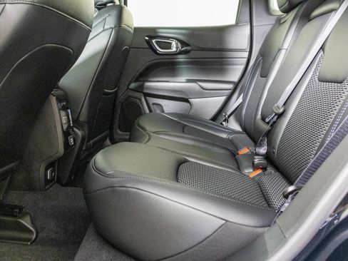 New 2026 Jeep Compass Latitude AWD/4WD image 32