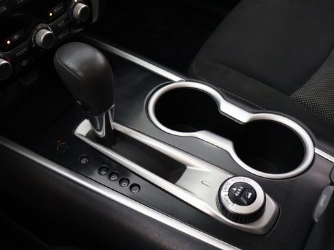 Used 2020 Nissan Pathfinder S image 43