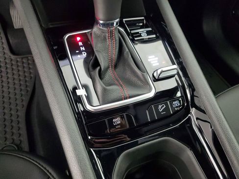 New 2026 Jeep Compass Trailhawk image 18