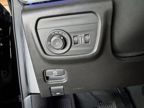 Used 2023 Jeep Grand Cherokee L Summit w/ Advanced Protech Group IV AWD/4WD image 26