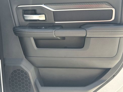 New 2026 RAM 2500 Big Horn AWD/4WD image 16