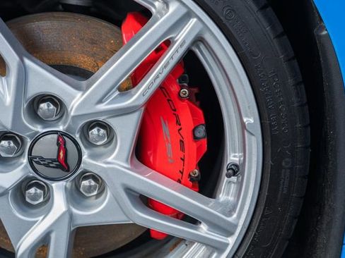 Used 2022 Chevrolet Corvette Stingray Premium Conv w/ Z51 Performance Package image 18