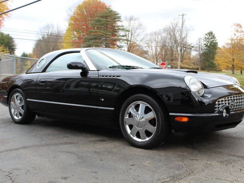 Used 2003 Ford Thunderbird image 3