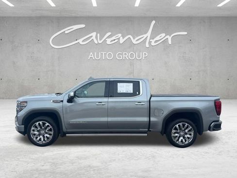 Used 2025 GMC Sierra 1500 Denali w/ Denali Reserve Package AWD/4WD image 16