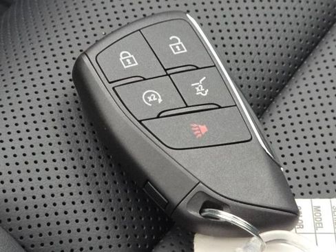 New 2026 GMC Terrain Denali w/ LPO, Floor Liner Package image 33