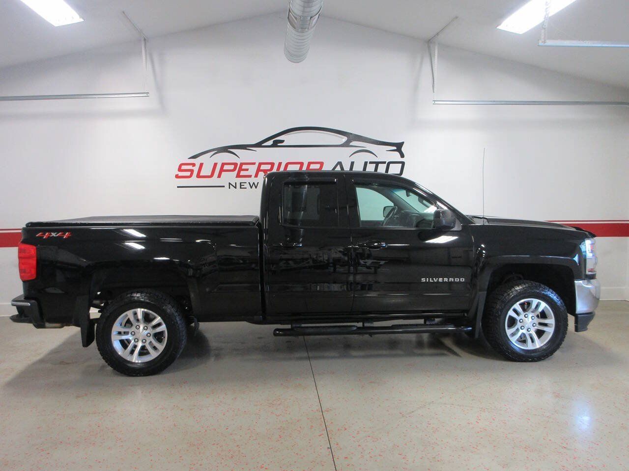 Used 2019 Chevrolet Silverado 1500 LT w/ All Star Edition AWD/4WD image 5