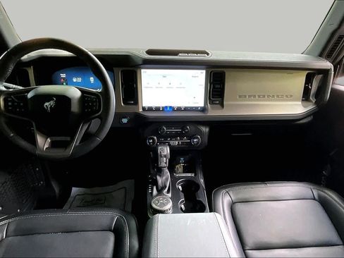 Used 2025 Ford Bronco Outer Banks AWD/4WD image 15