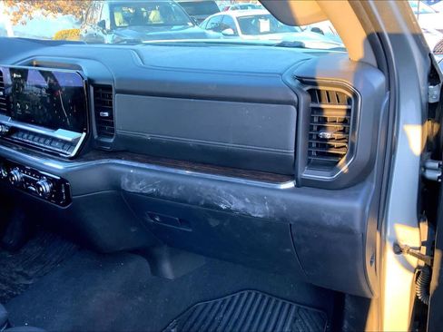 Used 2023 GMC Sierra 1500 Elevation image 19