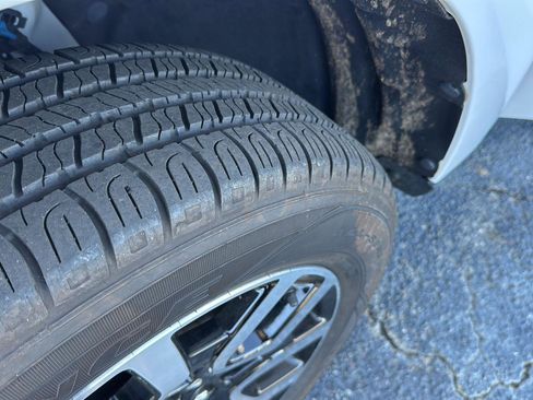 Used 2023 Ford Maverick Lariat w/ Equipment Group 500A Standard image 33