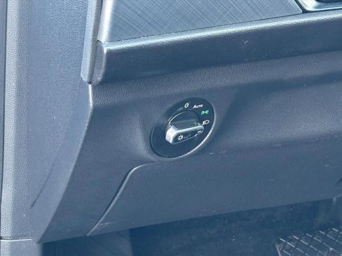 Used 2022 Volkswagen Jetta SE image 7