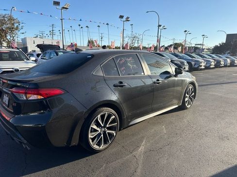 Used 2022 Toyota Corolla SE w/ Carpet Mat Package (TMS) FWD image 4