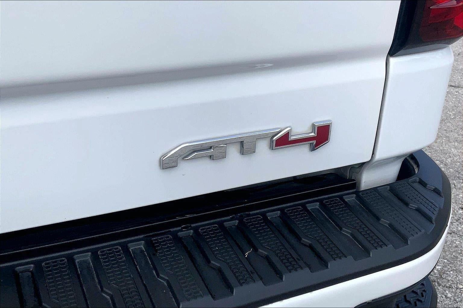 Used 2022 GMC Sierra 1500 AT4 w/ AT4 Preferred Package AWD/4WD image 8
