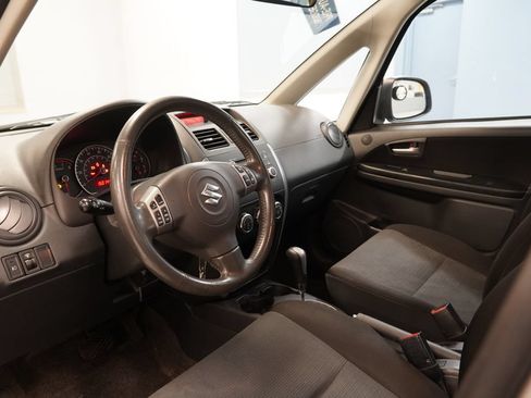 Used 2008 Suzuki SX4 Sedan FWD image 6