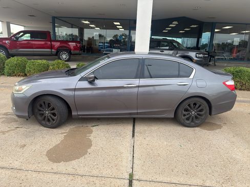 Used 2014 Honda Accord Sport image 12