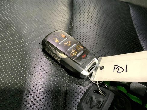 Used 2019 RAM 1500 Limited w/ Off Road Group image 11