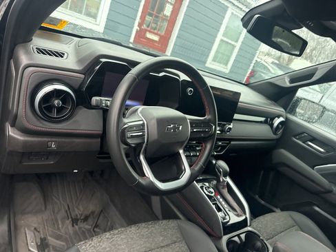 Used 2023 Chevrolet Colorado Z71 w/ Z71 Convenience Package 2 image 18