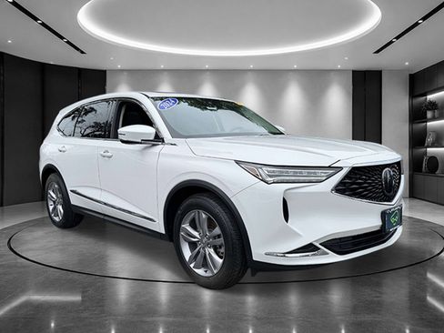 Used 2024 Acura MDX SH-AWD image 2