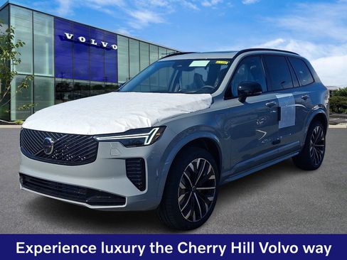 New 2026 Volvo XC90 T8 Ultra w/ Protection Package Premier AWD/4WD image 2