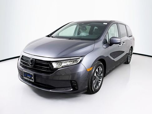 Used 2023 Honda Odyssey EX-L image 3