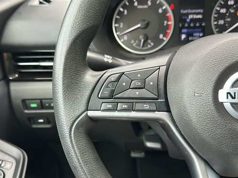 Used 2020 Nissan Sentra S FWD image 14
