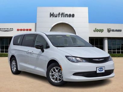 New 2026 Chrysler Voyager LX